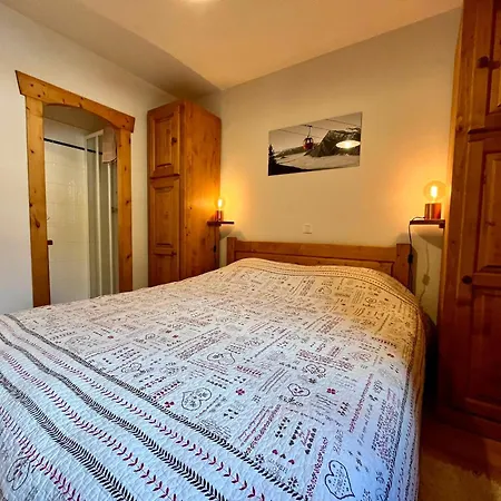Superbe 48m² Avec Terrasse, Centre Village, Parking, Proche Ski-bus, Non-fumeur - Fr-1-624-46 * Samoëns